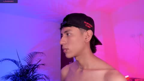 Snapshot of keiner_smith chatting on October 2025 06:42:02 AM Alejandro Gonzalez online show from October 2025 06:42:02 AM