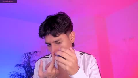 Snapshot of keiner_smith chatting on October 2025 03:49:01 AM Alejandro Gonzalez online show from October 2025 03:49:01 AM