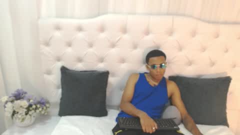 Snapshot of keiner_vasquez chatting on September 2025 07:05:01 PM keiner_vasquez online show from September 2025 07:05:01 PM