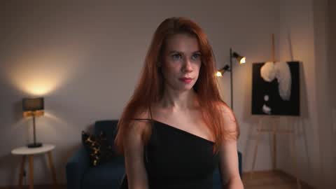 keira_knight online show from October 2025 11:35:01 PM
