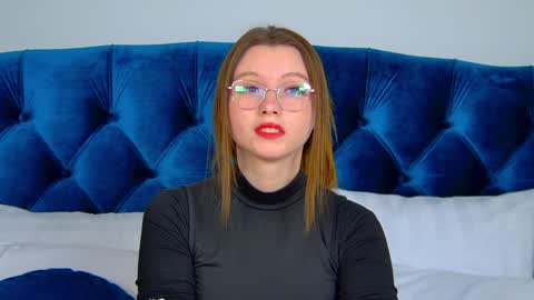 Keira online show from February 2025 10:07:02 AM