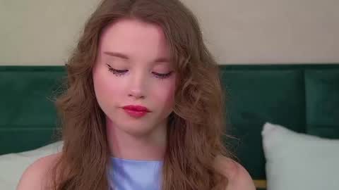 Snapshot of keiraace chatting on April 2026 06:21:02 PM Keira online show from April 2026 06:21:02 PM