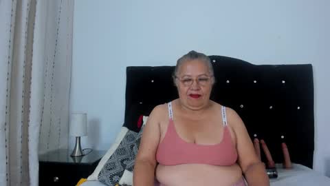Snapshot of keiralennox chatting on September 2025 11:45:01 AM online show from September 2025 11:45:01 AM