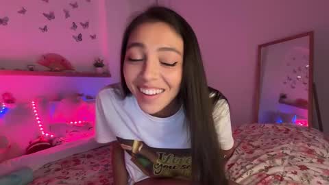 Snapshot of keirasworld chatting on October 2025 12:44:02 AM keira online show from October 2025 12:44:02 AM