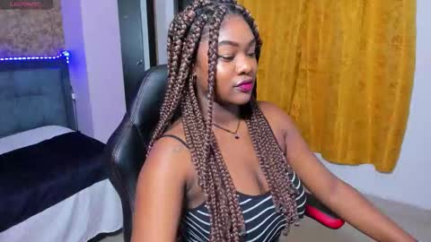 Keisha online show from December 2025 07:20:01 PM