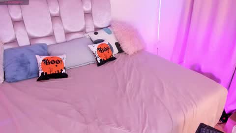 Snapshot of keisy_2 chatting on October 2025 03:49:02 AM Keisy online show from October 2025 03:49:02 AM