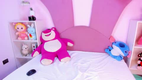 Keita moon online show from March 2026 01:36:02 PM