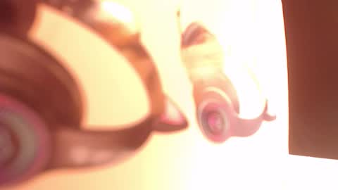 keitt online show from November 2025 02:12:02 AM