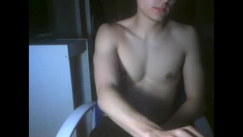 kell_yn16 online show from May 2026 06:47:02 PM