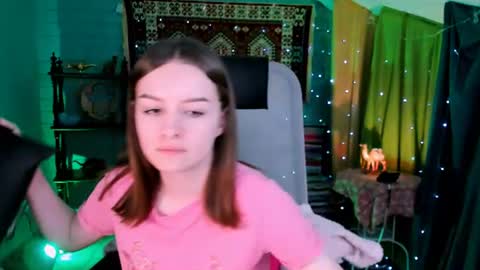 kelliebanshe online show from June 2026 08:19:01 AM