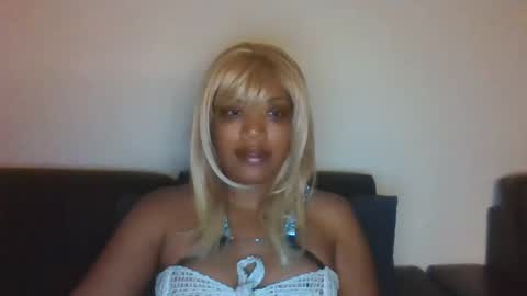 Kellie online show from May 2026 05:01:02 AM