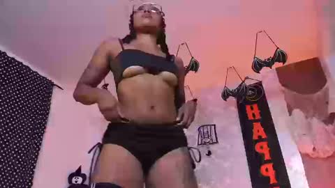 kelly__thomson online show from October 2025 10:52:02 PM