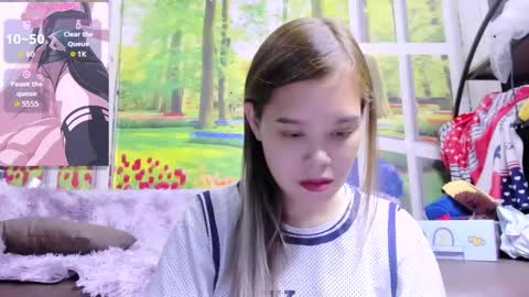 Snapshot of kelly_baby2005 chatting on November 2025 02:24:02 AM Kelly online show from November 2025 02:24:02 AM