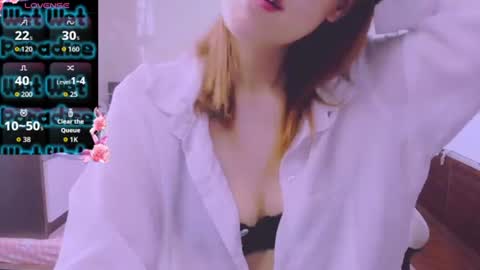 Snapshot of kelly_baby2005 chatting on July 2026 02:15:02 AM Kelly online show from July 2026 02:15:02 AM