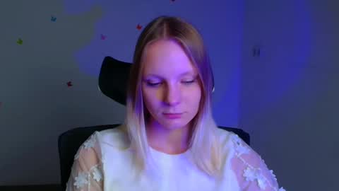 Snapshot of kelly_lly chatting on September 2025 11:37:02 AM Kelly online show from September 2025 11:37:02 AM