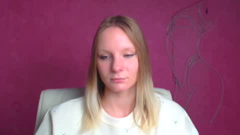 Kelly online show from October 2025 06:16:02 PM