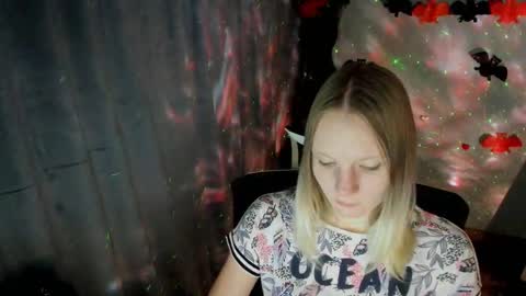 Kelly online show from October 2025 12:38:01 PM