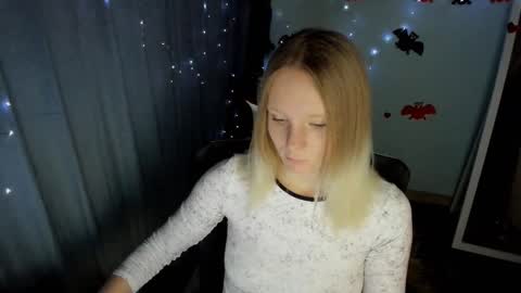 Kelly online show from October 2025 12:45:02 PM