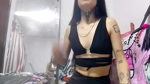 Snapshot of kellyandkataleya chatting on September 2025 03:33:02 AM kelly kata Lovense is on PVT ALWAYS OPEN online show from September 2025 03:33:02 AM