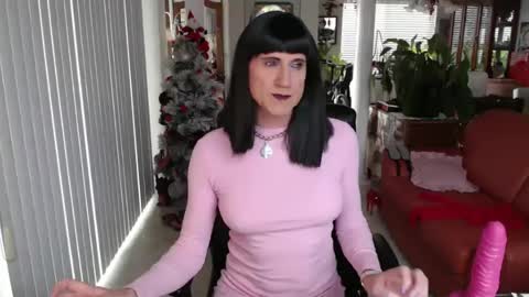 Snapshot of kellyannelynn chatting on December 2024 05:15:02 PM kellyanne Lynn but please call me fucktoy online show from December 2024 05:15:02 PM