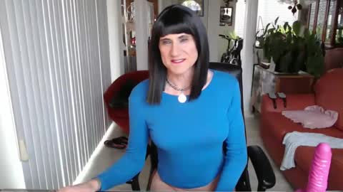 Snapshot of kellyannelynn chatting on January 2025 05:16:01 PM kellyanne Lynn but please call me fucktoy online show from January 2025 05:16:01 PM