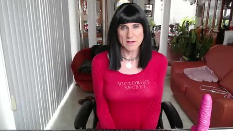 Snapshot of kellyannelynn chatting on February 2025 05:18:02 PM kellyanne Lynn but please call me fucktoy online show from February 2025 05:18:02 PM