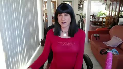 Snapshot of kellyannelynn chatting on March 2025 04:44:01 PM kellyanne Lynn but please call me fucktoy online show from March 2025 04:44:01 PM