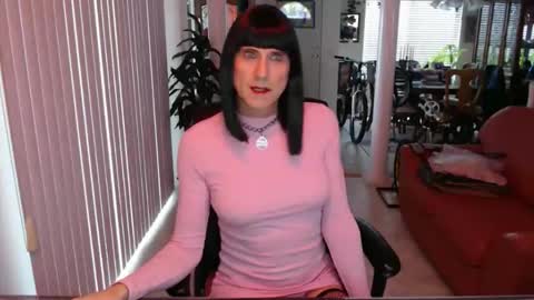 Snapshot of kellyannelynn chatting on January 2026 04:56:02 PM kellyanne Lynn but please call me fucktoy online show from January 2026 04:56:02 PM