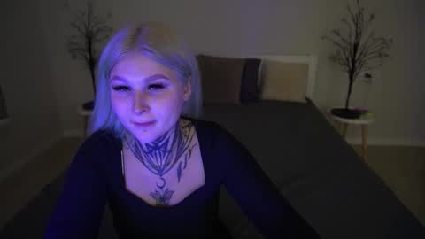 Kelly online show from October 2025 06:56:02 AM