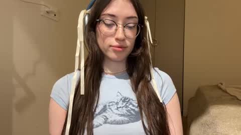 Kelly online show from March 2026 05:42:02 PM