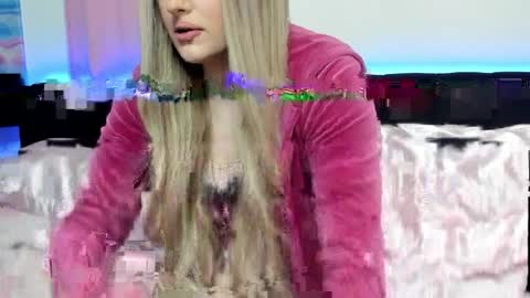 Snapshot of kellycocksin chatting on April 2026 07:48:01 PM Kelly Cocksin online show from April 2026 07:48:01 PM