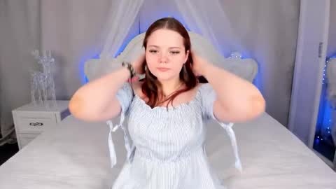 Kellyfiery online show from November 2025 08:36:02 AM