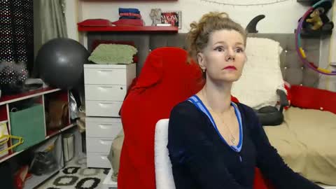 kelly online show from January 2025 06:16:01 PM