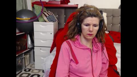 kelly online show from February 2025 02:55:02 AM