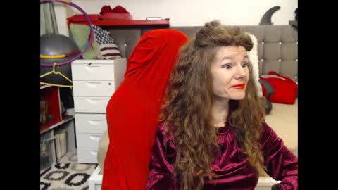 kelly online show from March 2025 09:15:01 PM