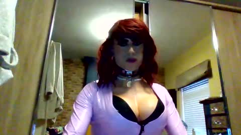Snapshot of kellypvc1 chatting on October 2025 04:52:02 PM kellypvc1 online show from October 2025 04:52:02 PM