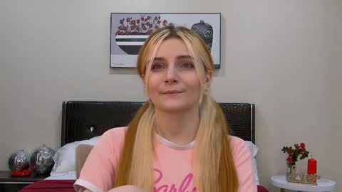 Kelly Stoneys online show from January 2025 11:39:01 AM