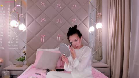 kellyy_bern online show from March 2026 01:00:02 AM