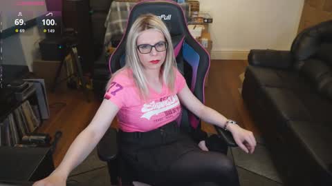 Snapshot of kelseycobalt chatting on October 2025 06:21:01 PM kelseycobalt online show from October 2025 06:21:01 PM