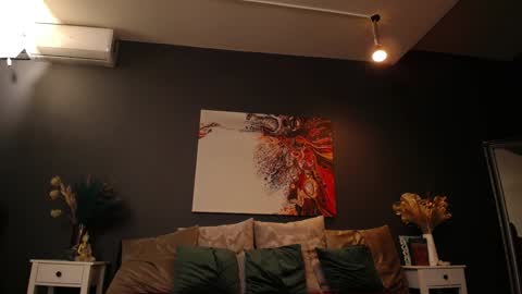 kelsikarterr online show from February 2025 05:07:02 AM