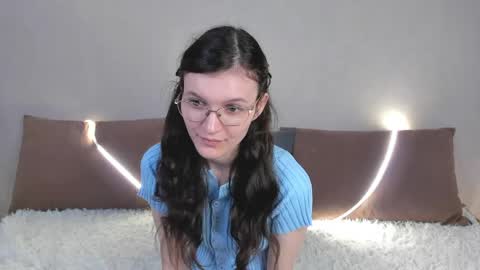 Kelsirabenold online show from May 2026 05:01:02 AM