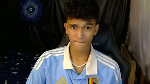 Snapshot of ken_bigcockxx chatting on February 2026 07:09:01 PM Ken online show from February 2026 07:09:01 PM