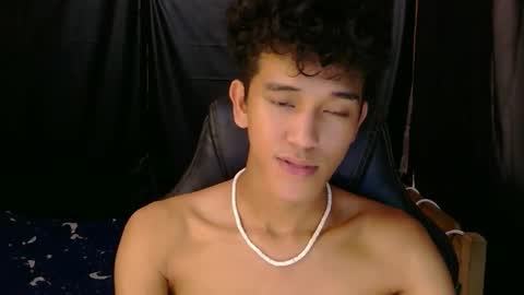 Snapshot of ken_bigcockxx chatting on March 2026 03:34:02 AM Ken online show from March 2026 03:34:02 AM