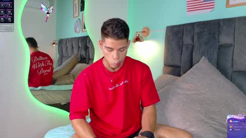 Snapshot of ken_boy_ chatting on January 2025 08:46:02 AM online show from January 2025 08:46:02 AM