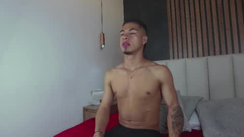 Snapshot of ken_boy_ chatting on February 2025 01:57:01 AM online show from February 2025 01:57:01 AM