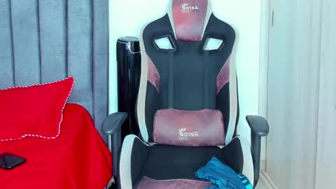 ken_mailik online show from February 2025 07:52:01 AM