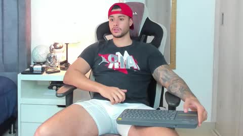 ken_mailik online show from October 2025 05:04:02 AM