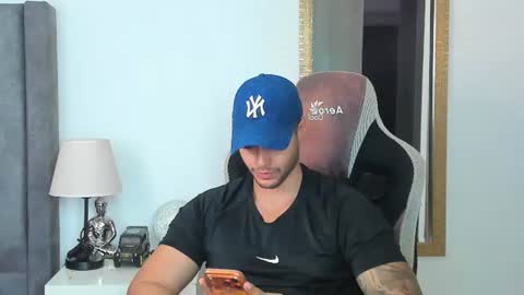 ken_mailik online show from June 2026 10:27:02 PM