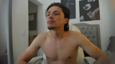 Snapshot of ken_valkov chatting on April 2026 07:40:01 PM Ken Valkov online show from April 2026 07:40:01 PM