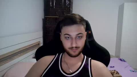Snapshot of kenan_10 chatting on May 2026 09:43:01 PM kenan online show from May 2026 09:43:01 PM